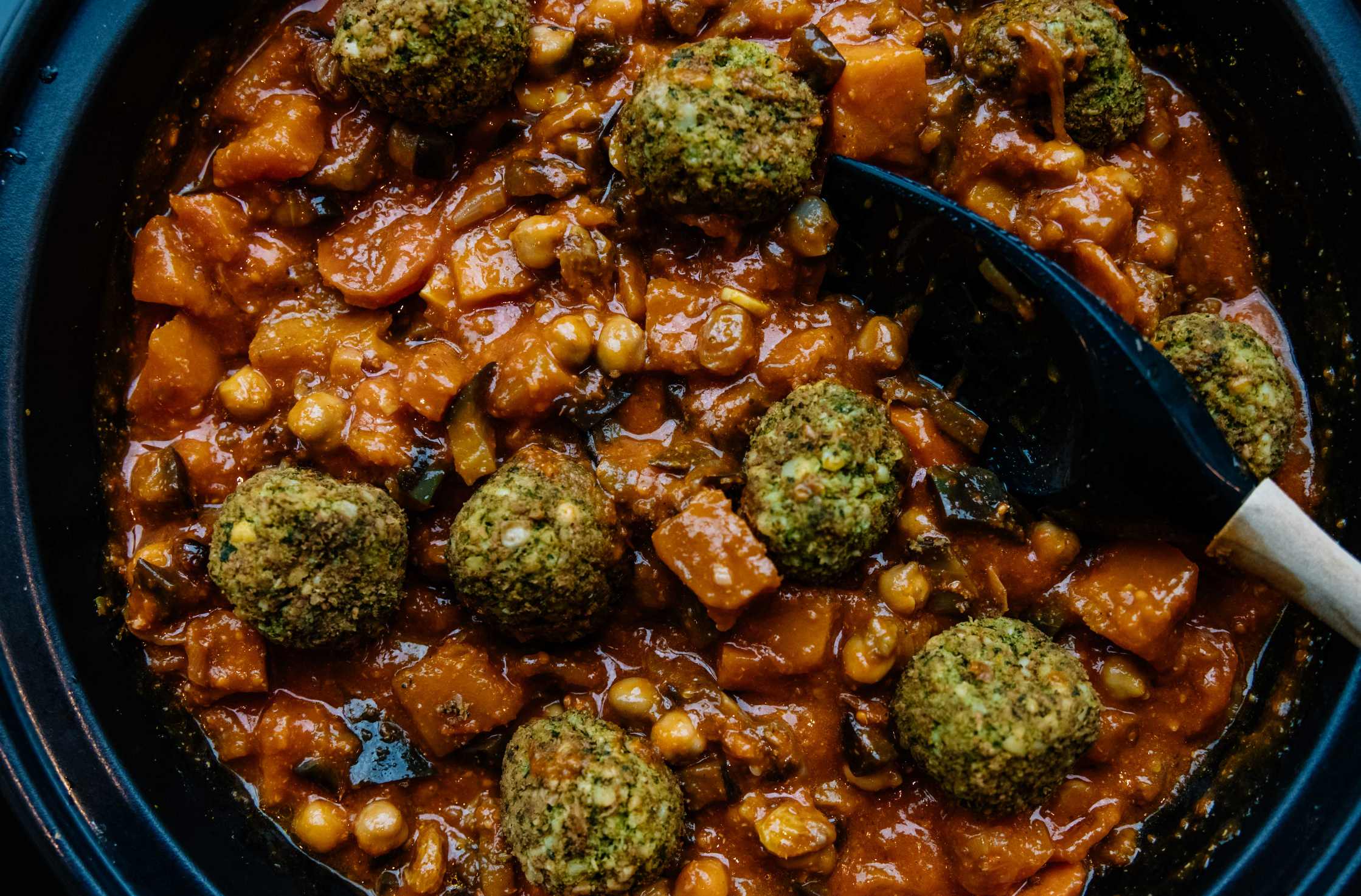 tajine met falafel en kikkererwten