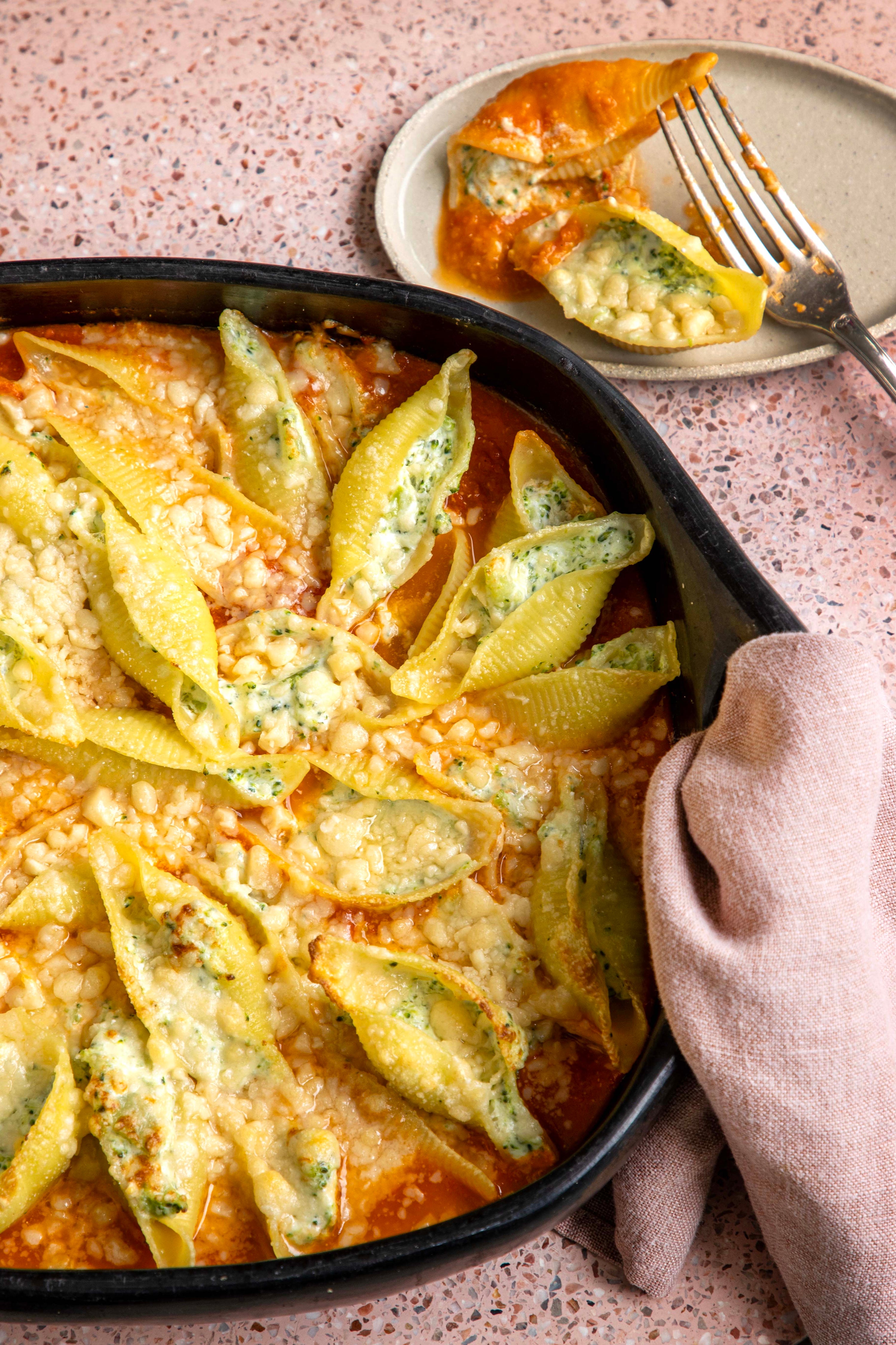 Pastaschelpen met broccoli en mascarpone